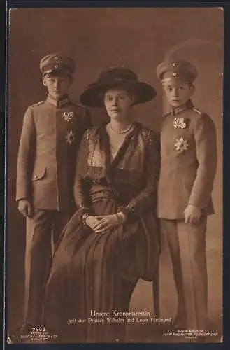 AK Unsere Kronprinzessin Cecilie mit den Prinzen Wilhelm und Louis Ferdinand