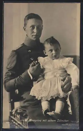 AK Kronprinz Wilhelm von Preussen und Prinz Wilhelm auf seinem Schoss