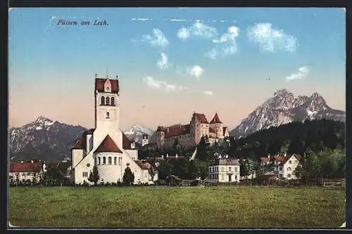 AK Füssen am Lech, Ortsansicht mit Bergpanorama