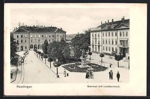 AK Reutlingen, Bahnhof mit Lisztdenkmal