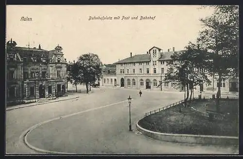 AK Aalen, Bahnhofplatz mit Post und Bahnhof