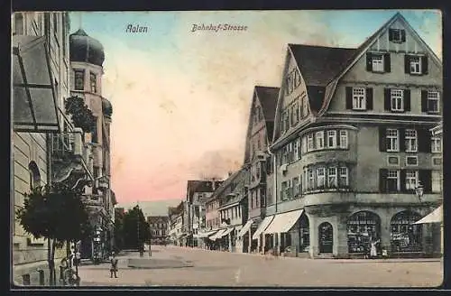 AK Aalen, Bahnhof-Strasse mit Geschäften