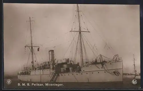 AK Minenleger S.M.S. Pelikan, Kriegsschiff liegt vor Anker