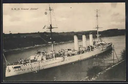 AK S. M. Kl. Kreuzer Emden, Kriegsschiff des Ostasiengeschwaders auf einem Fluss