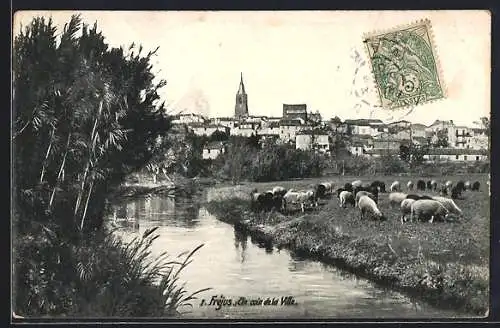 AK Fréjus, Un coin de la ville