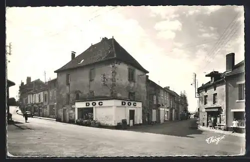 AK Oradour-sur-Vayres, Le Carrefour