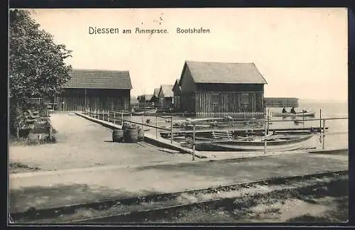 AK Diessen /Ammersee, Bootshafen mit Strasenbahnschienen und Seeblick