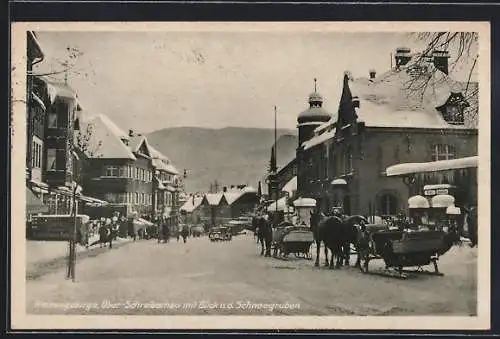 AK Ober-Schreiberhau /Riesengebirge, Strassenpartie mit Blick n. d. Schneegruben im Winter