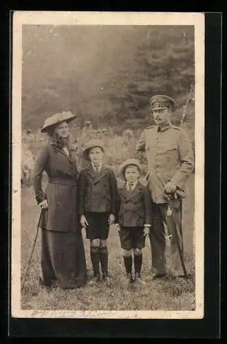 AK Portrait Grossherzog Ernst Ludwig von Hessen-Darmstadt mit Familie