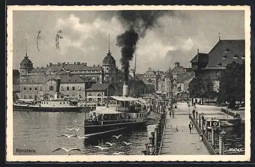 AK Konstanz, Hafen mit Dampfer von der Brücke aus