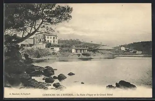 AK Agay-Corniche-de-l'Esterel, la rade d'Agay et le grand-hôtel