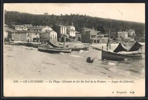 AK Le Lavandou, La Plage