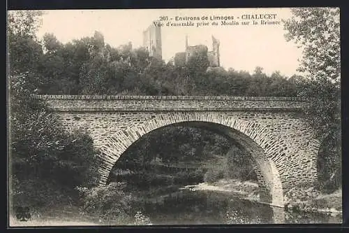 AK Chalucet, Vue d`ensemble prise du Moulin sur la Briance