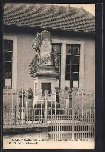 AK Maisonnais, Le Monument aux Morts