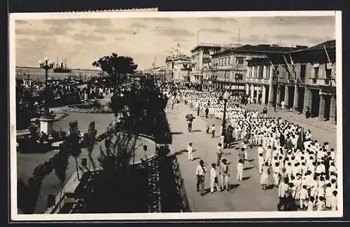 AK Guayaquil, Umzug auf der Strasse