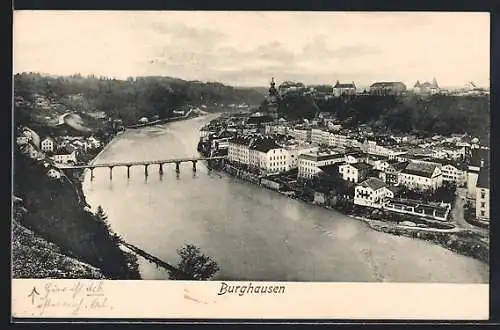 AK Burghausen / Salzach, Ortsansicht mit Brücke aus der Vogelschau