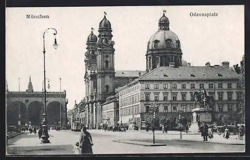 AK München, Blick auf den Odeonsplatz, Strassenbahn