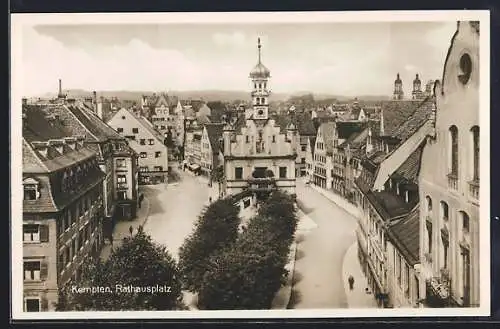 AK Kempten / Allgäu, Rathausplatz mit Strassenpartie