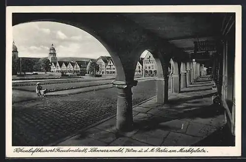 AK Freudenstadt /Schwarzwald, Strassenpartie am Marktplatz