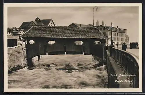 AK Zürich, Gedeckte Brücke über die Limmat