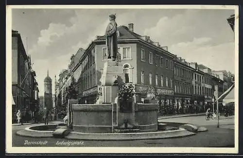 AK Darmstadt, Ludwigsplatz m. Denkmal