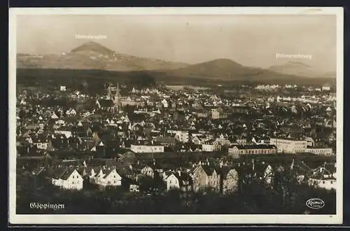 AK Göppingen, Panoramaansicht mit Hohenstaufen, Hohenrechberg