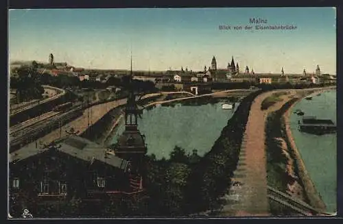 AK Mainz, Blick von der Eisenbahnbrücke mit Bootshaus des Rudervereins