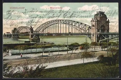 AK Düsseldorf, Rheinbrücke mit Strassenpartie