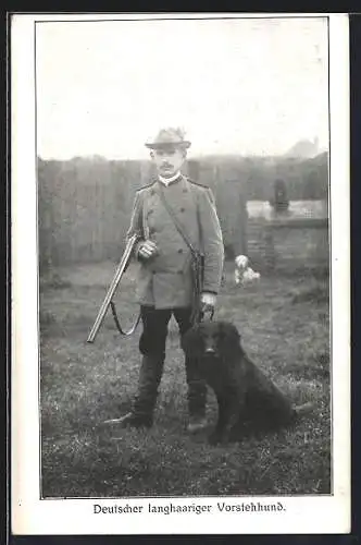 AK Deutscher langhaariger Vorstehhund und Jäger mit Flinte