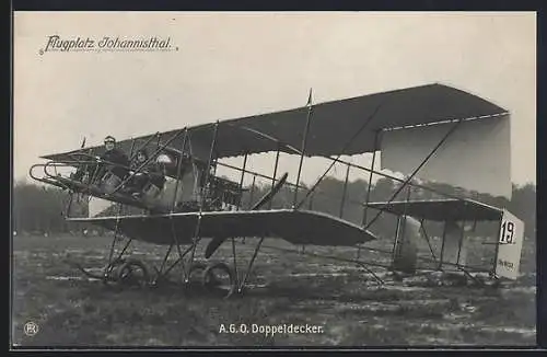 Foto-AK Sanke Nr.: Berlin-Johannisthal, Flugplatz, AGO Doppeldecker-Flugzeug