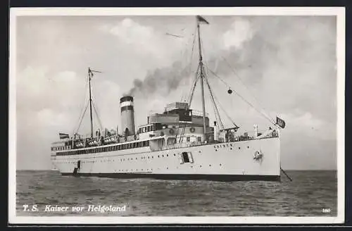 AK Passagierschiff TS Kaiser vor Helgoland vor Anker