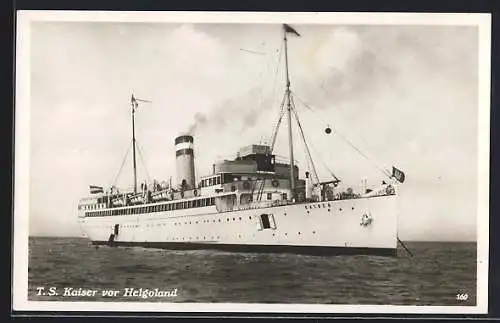 AK Passagierschiff Turbinen-Schnelldampfer Kaiser vor der Küste Helgolands