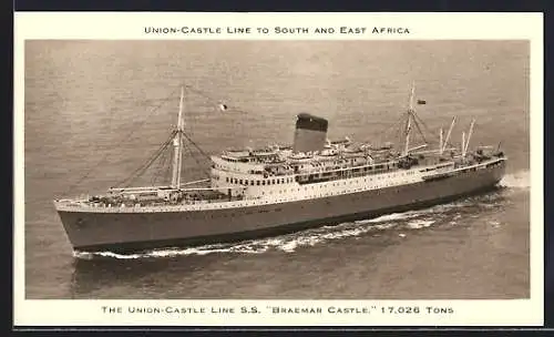 AK Passagierschiff S.S. Braemar Castle der Union-Castle Line auf See gesehen