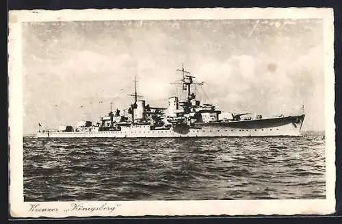 AK Schiff der Kriegsmarine Kreuzer Königsberg auf hoher See