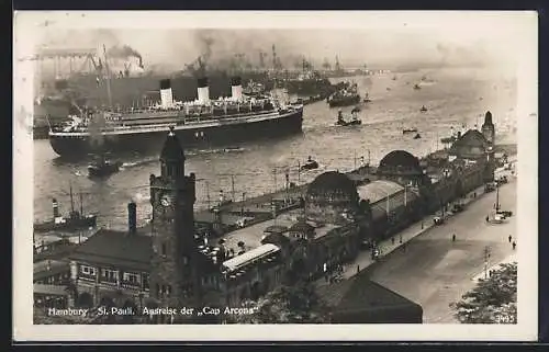 Foto-AK Hamburg-St. Pauli, Ausreise des Passagierschiffes Cap Arcona an den Landungsbrücken