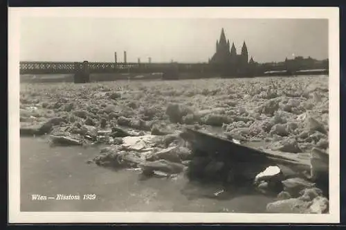 AK Wien, Reichsbrücke mit Treibeis auf der Donau, Eisstoss 1929