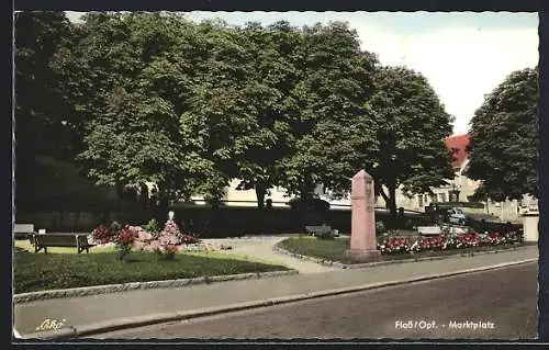 AK Floss /Opf., Marktplatz mit Denkmal