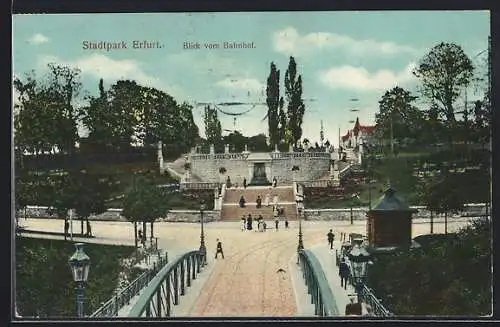 AK Erfurt, Blick vom Bahnhof auf den Stadtpark