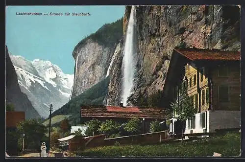 AK Lauterbrunnen, Strasse mit Staubbach