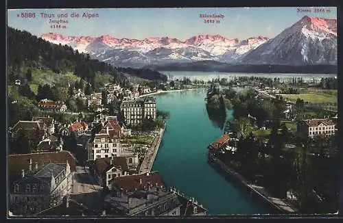 AK Thun, Ortsansicht und Alpenpanorama mit Jungfrau, Blüemlisalp und Niesen