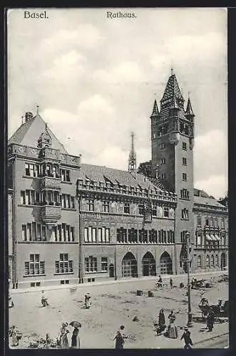 AK Basel, Passanten vor dem Rathaus