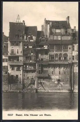 AK Basel, Alte Häuser am Rhein