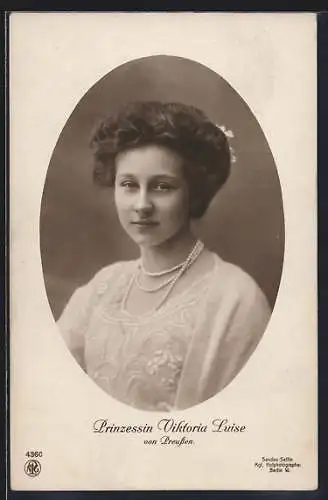 AK Victoria Louise Herzogin von Braunschweig mit Perlenkette