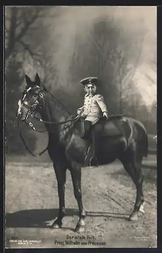 AK Prinz Wilhelm in Uniform zu Pferd, der erste Ritt