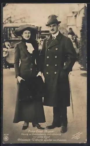 AK Prinz Ernst August Herzog zu Braunschweig u. Lüneburg mit seiner Braut Prinzessin Viktoria Luise von Preussen