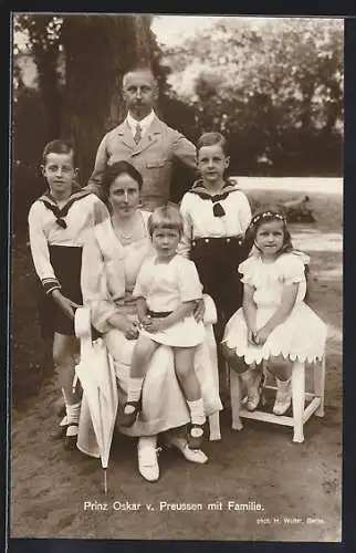 AK Prinz Oskar von Preussen mit Familie