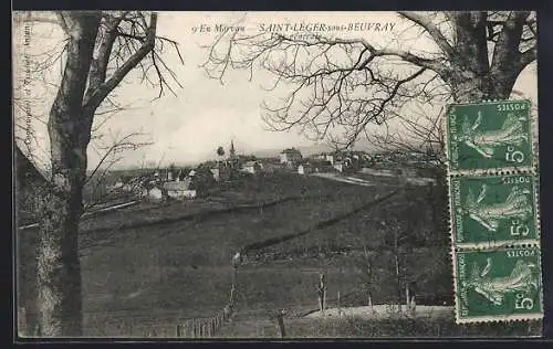 AK Saint-Léger-sous-Beuvray, Vue du village et des champs en hiver