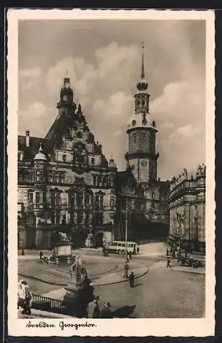 AK Dresden, Georgentor mit Denkmal, Strassenpartie