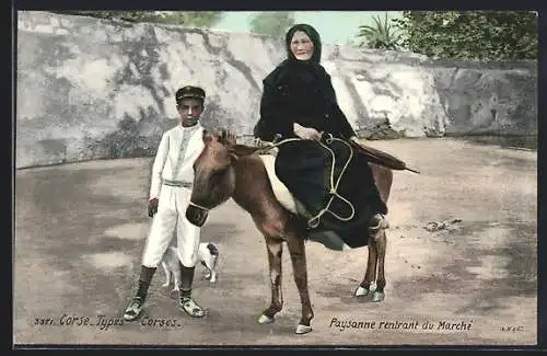 AK Korsika / Corse, Types Corses, Paysanne rentrant du Marché, Bäuerin mit Sohn und Maultier