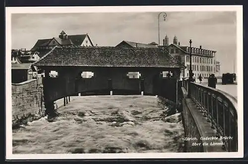 AK Zürich, Gedeckte Brücke über die Limmat